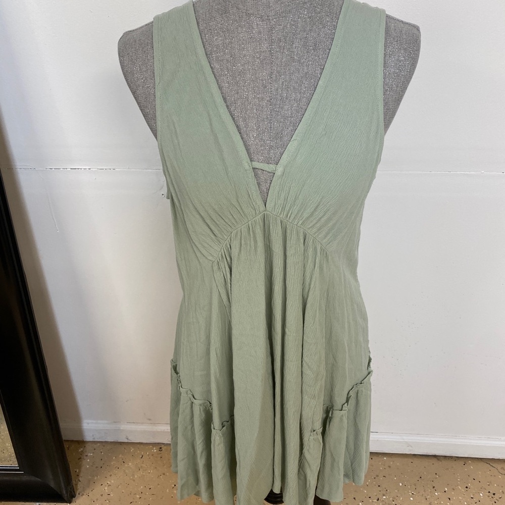🍀4/$20 Sage green flowy dress
